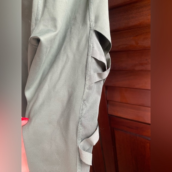 Soul Cycle x Nike Strappy Olive Leggings - Picture 3 of 7